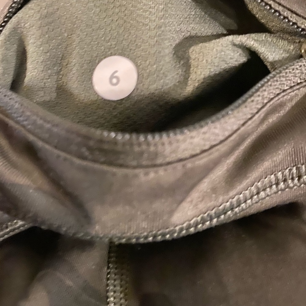 Lululemon Run: Inspire Crop *All Luxtrem - Picture 6 of 6